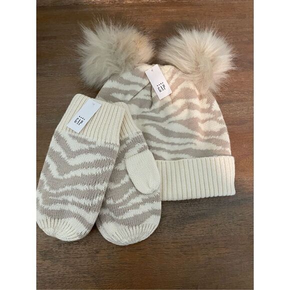 NEW Baby Gap hat/mittens matching set. Cream/tan tiger stripe - Picture 1 of 1
